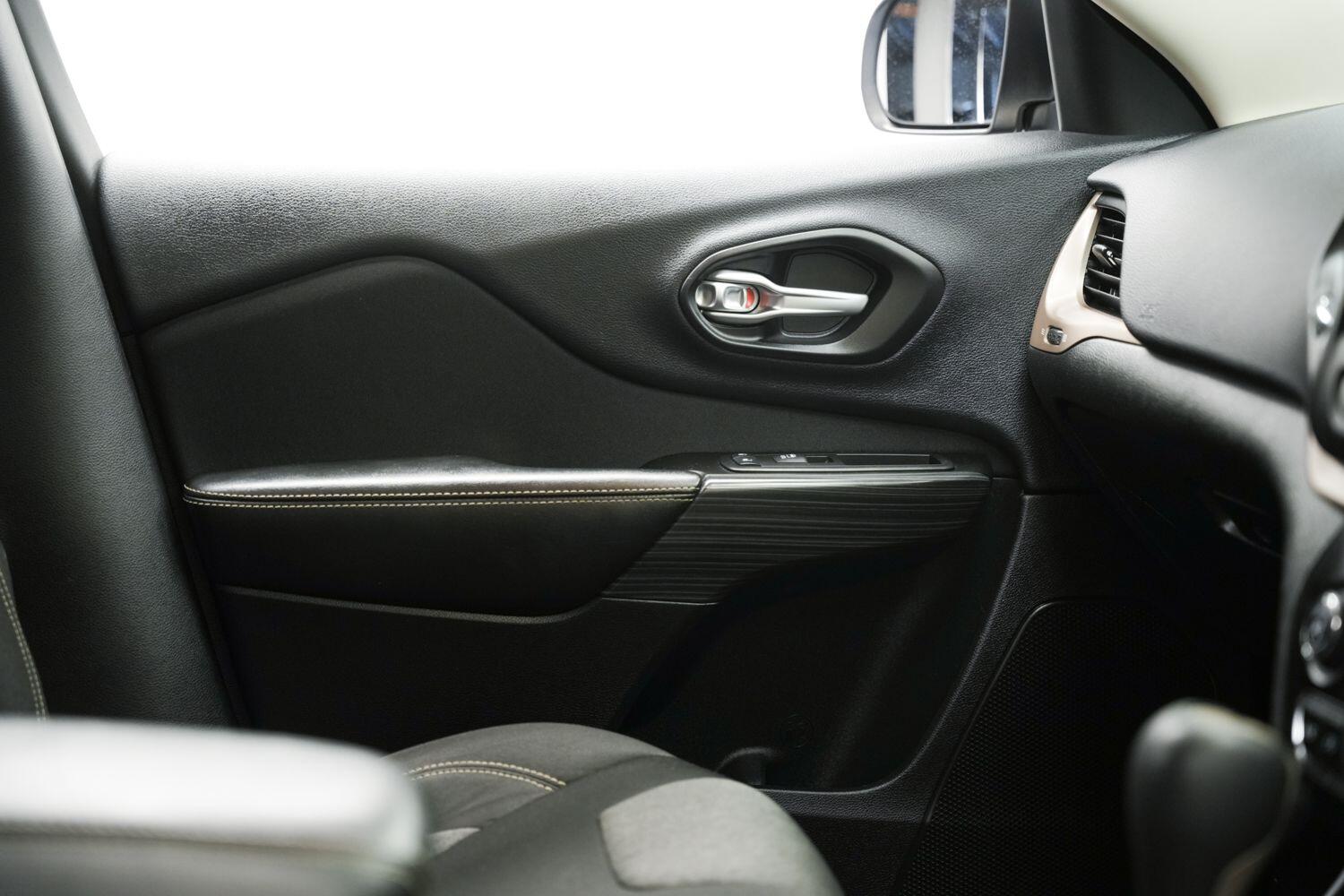 Used Jeep Cherokee 2014 for sale - 77097558: Photo 21