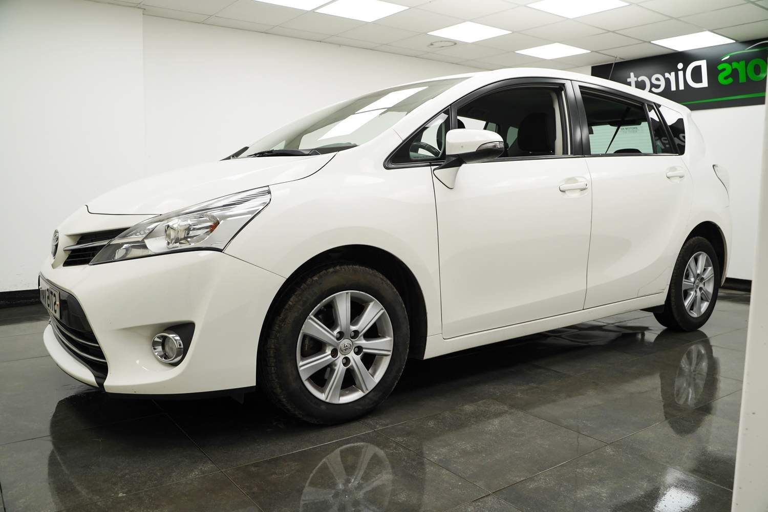 Used Toyota Verso 2015 for sale - 76780869: Photo 7