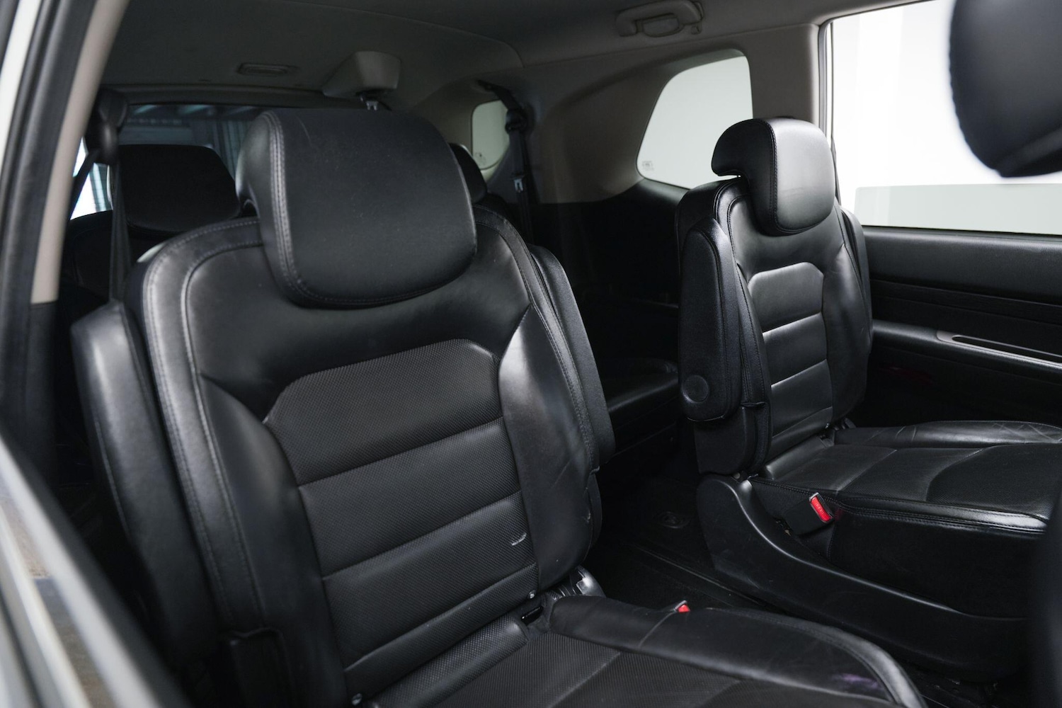 Used Ssangyong Turismo 2017 for sale - 78219930: Photo 14