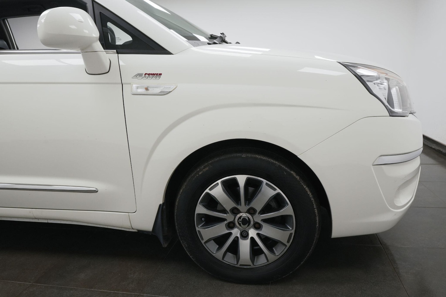 Used Ssangyong Turismo 2017 for sale - 78219930: Photo 5