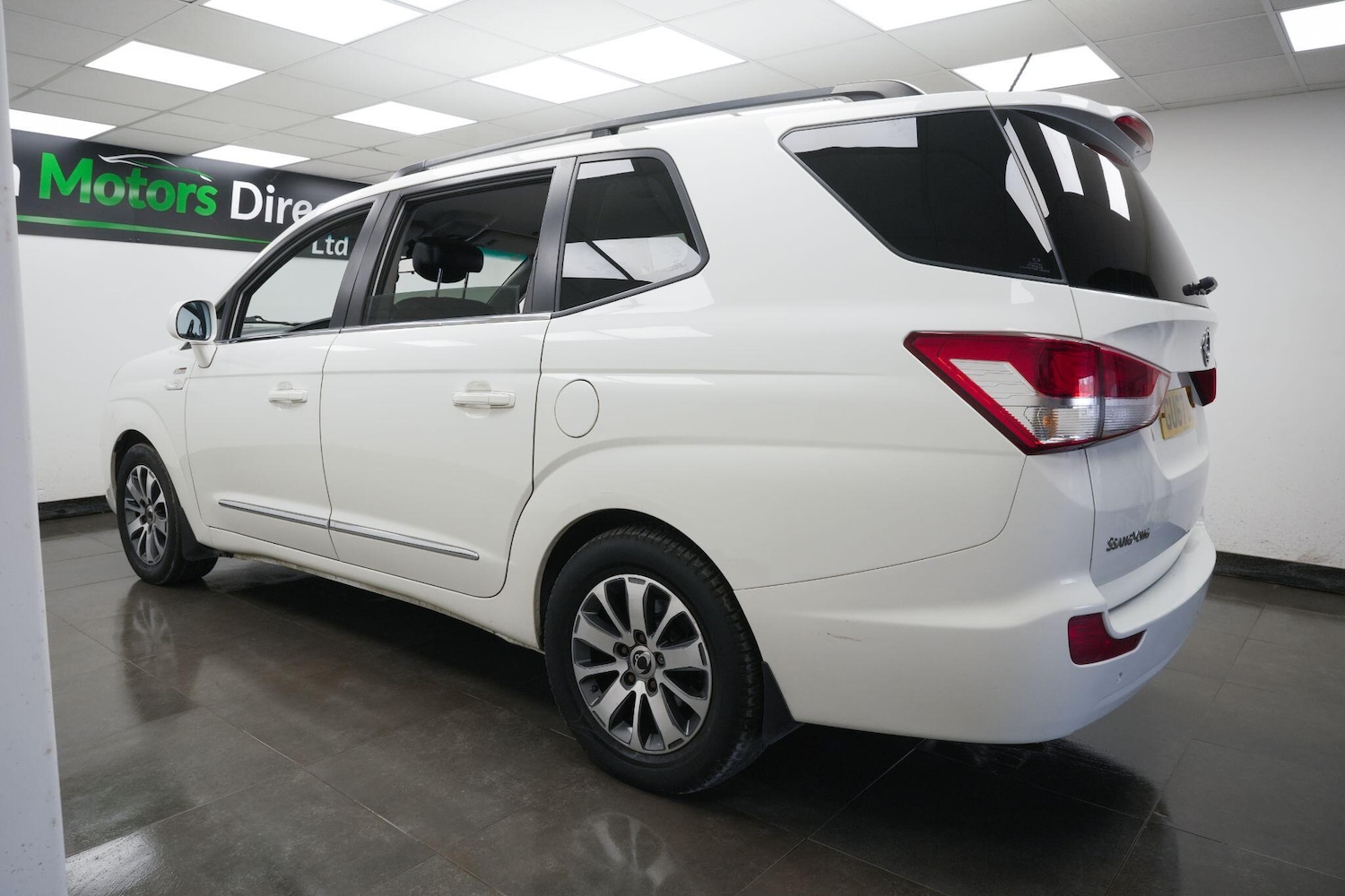 Used Ssangyong Turismo 2017 for sale - 78219930: Photo 7