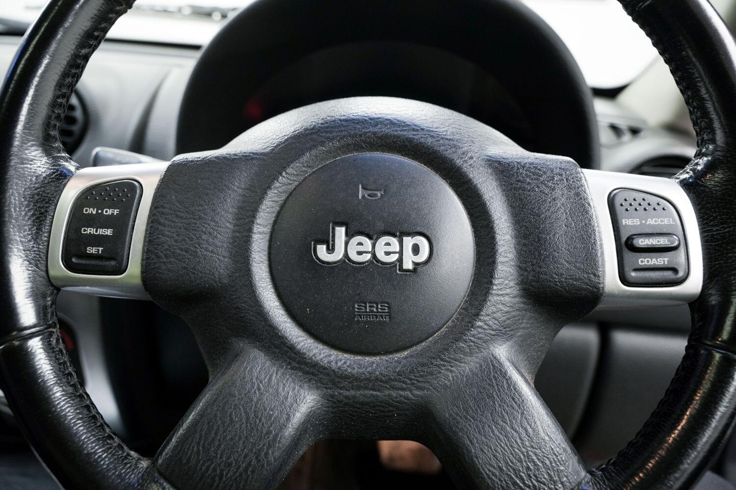 Used Jeep Cherokee 2002 for sale - 77454935: Photo 23