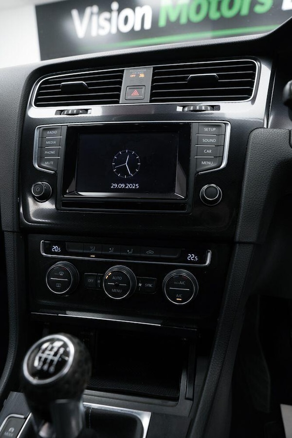 Used Volkswagen Golf 2014 for sale - 76166365: Photo 20
