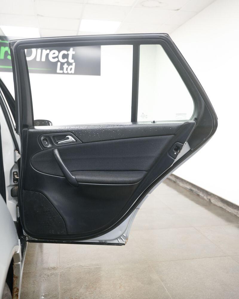 Used Mercedes-Benz C Class 2007 for sale - 77709750: Photo 17