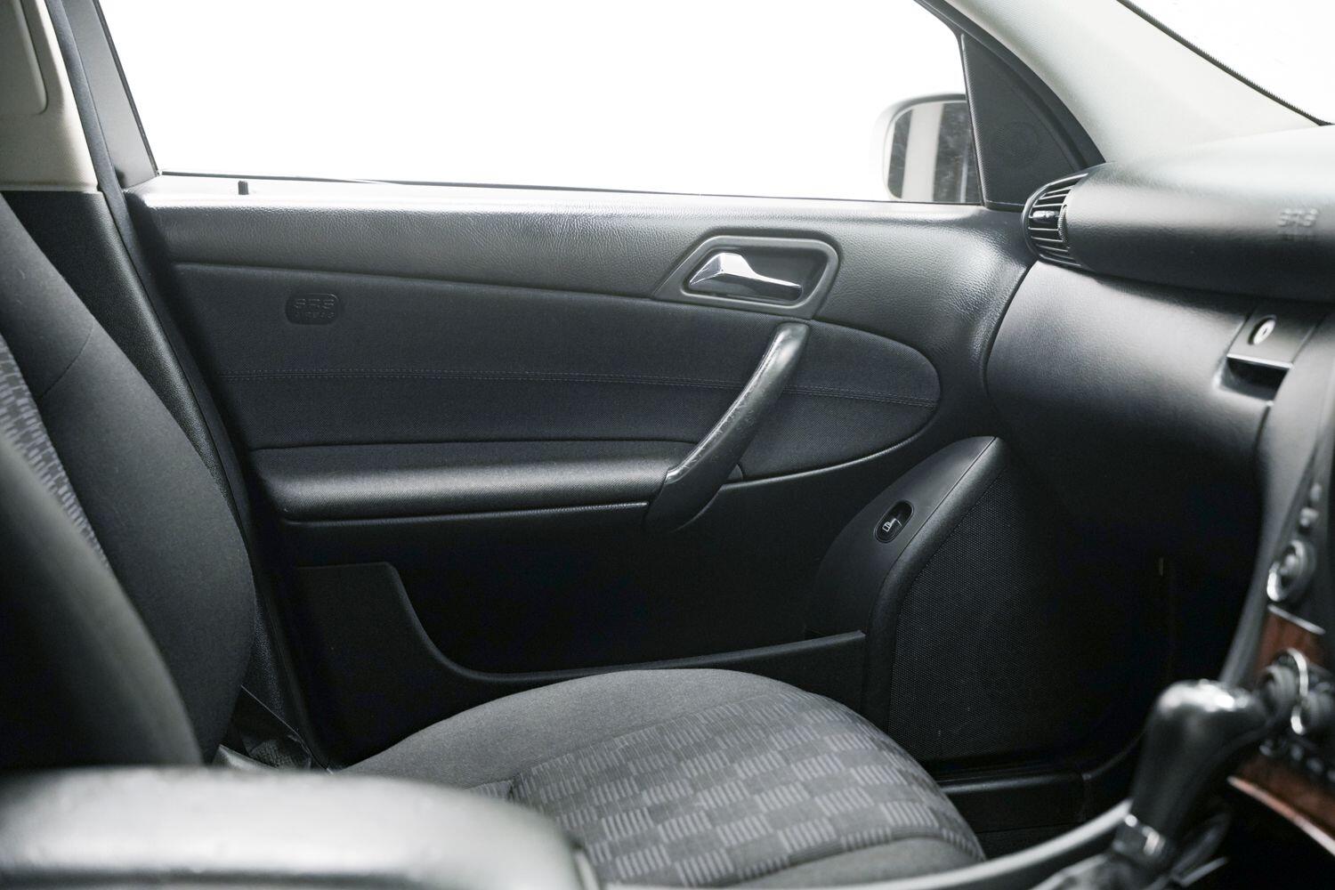 Used Mercedes-Benz C Class 2007 for sale - 77709750: Photo 19