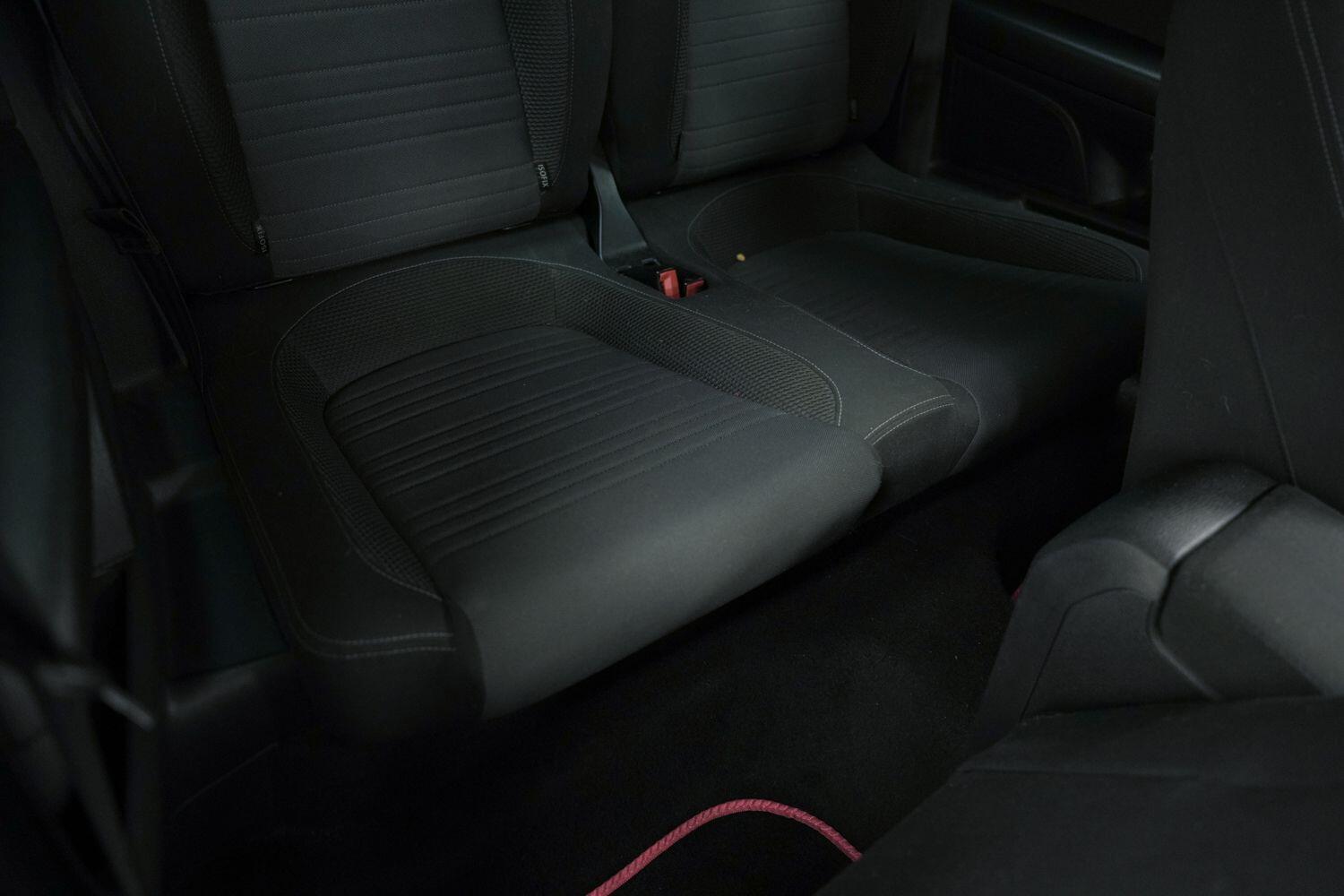 Used Volkswagen Scirocco 2011 for sale - 76408863: Photo 16