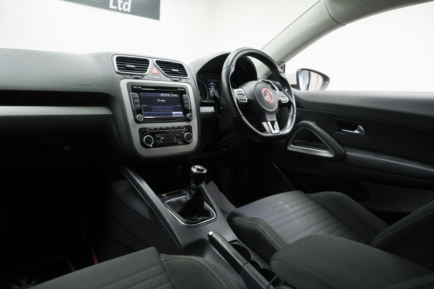 Used Volkswagen Scirocco 2011 for sale - 76408863: Photo 18