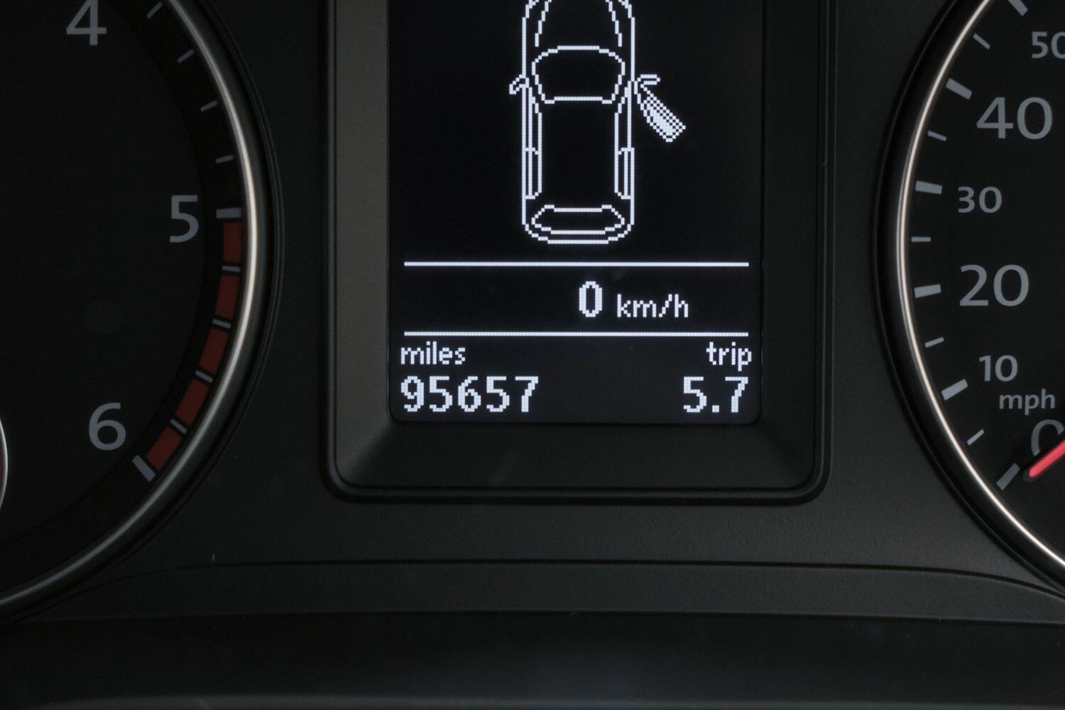 Used Volkswagen Scirocco 2011 for sale - 76408863: Photo 23