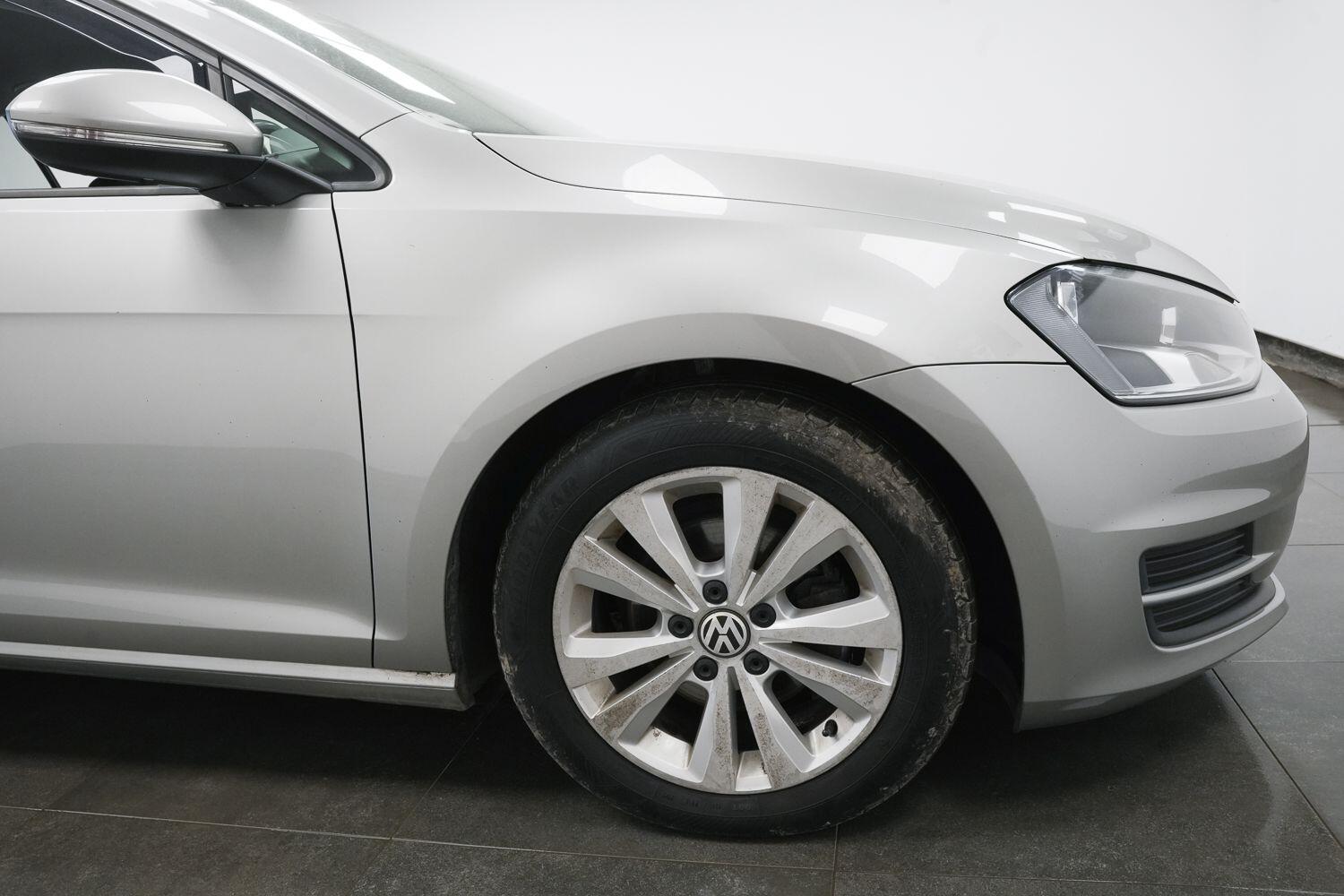 Used Volkswagen Golf 2014 for sale - 78019834: Photo 5