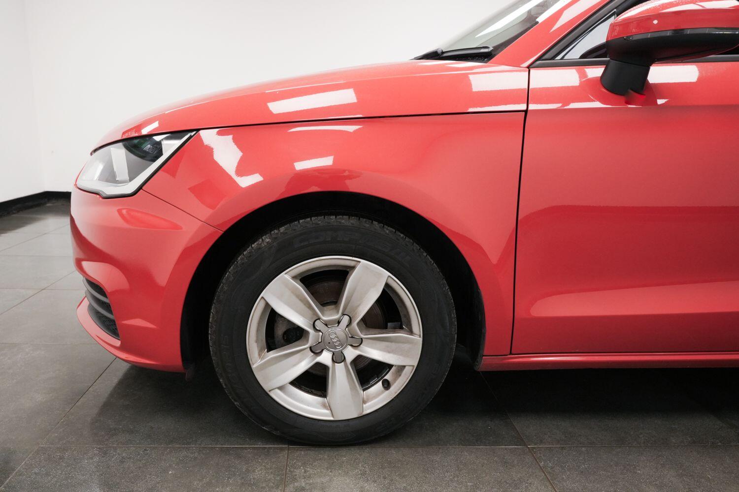 Used Audi A1 2016 for sale - 76549437: Photo 6