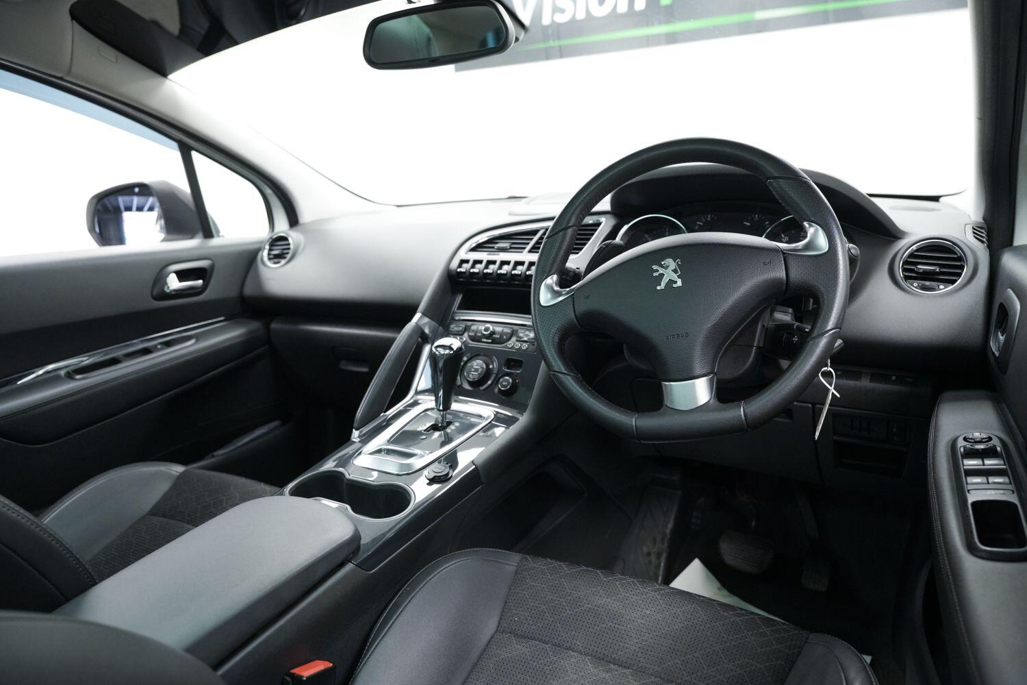 Used Peugeot 3008 2015 for sale - 77066488: Photo 11