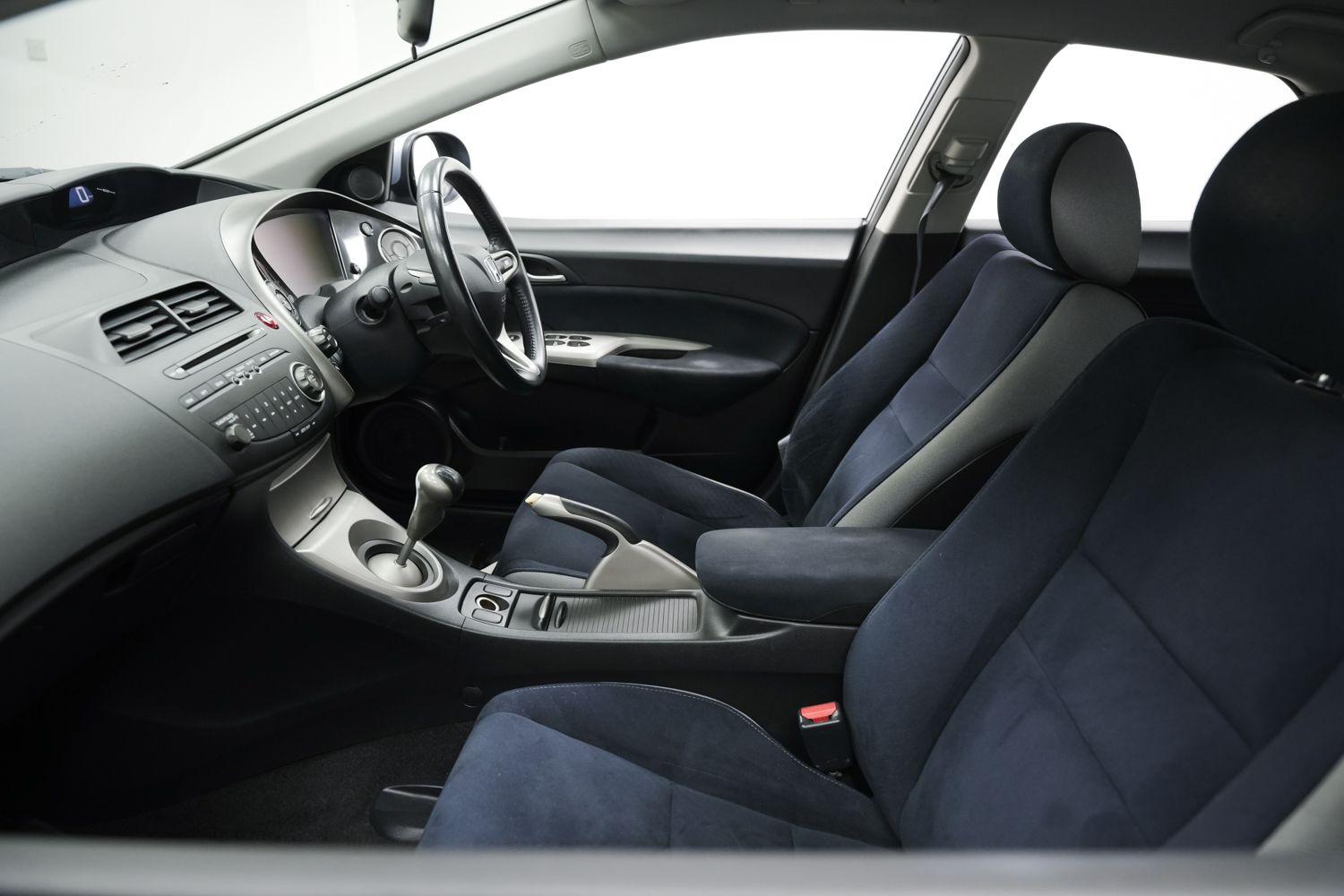 Used Honda Civic 2008 for sale - 76361431: Photo 29