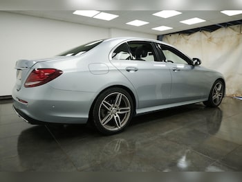 Used Mercedes-Benz E Class 2016 for sale - 77564826: Photo