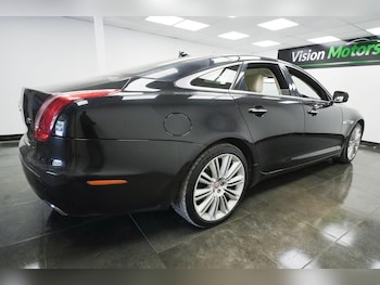 Used Jaguar XJ 2015 for sale - 78601366: Photo