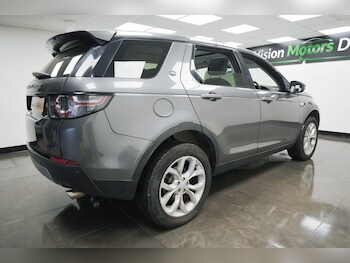 Used Land Rover Discovery Sport 2017 for sale - 77455215: Photo