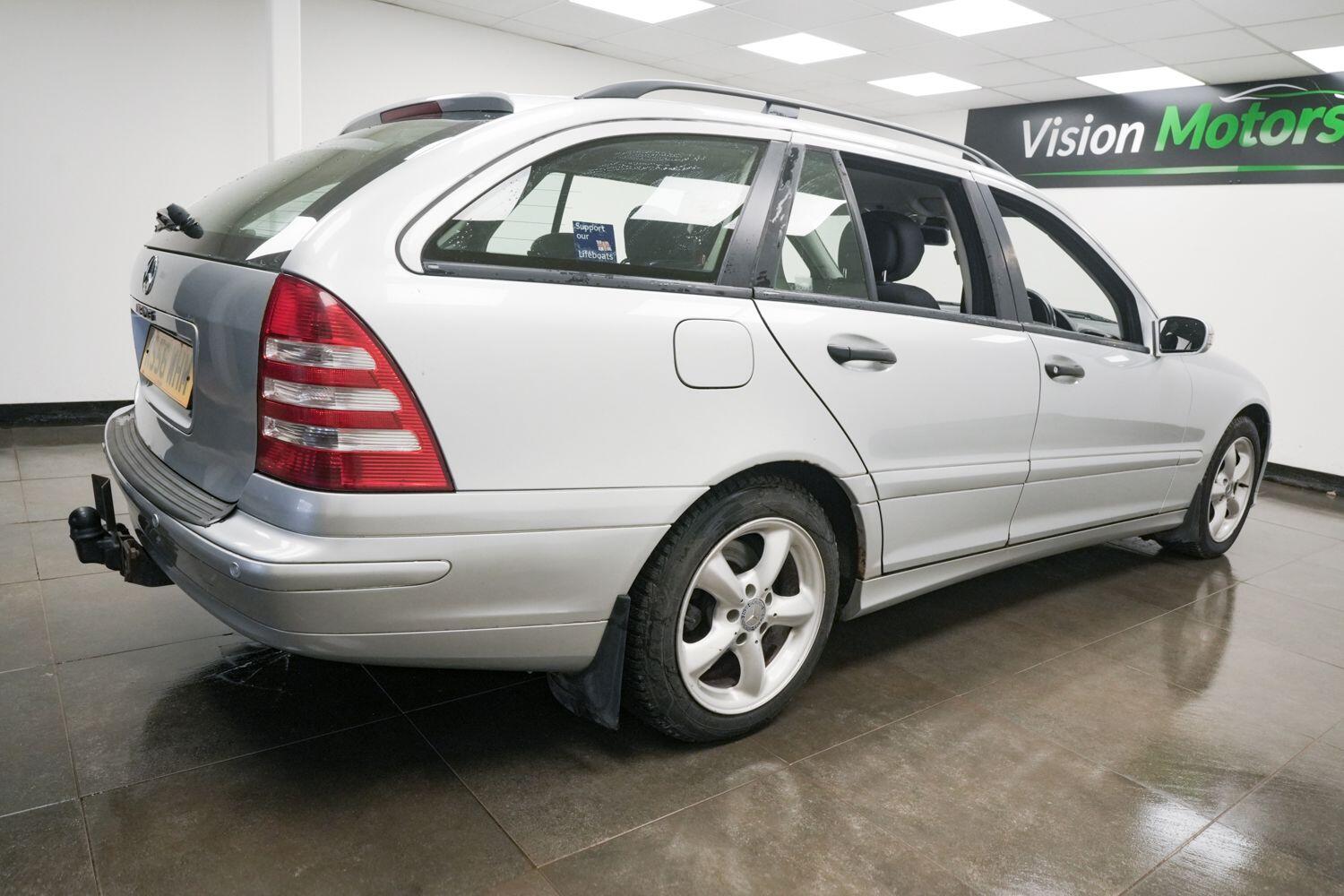 Used Mercedes-Benz C Class 2007 for sale - 78062648: Photo 4
