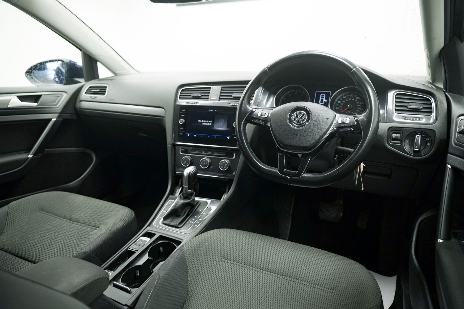 Used Volkswagen Golf 2017 for sale - 77612518: Photo 11