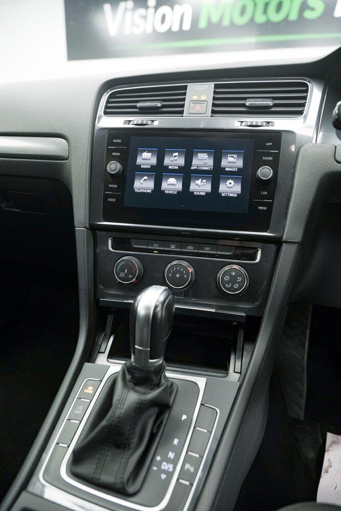 Used Volkswagen Golf 2017 for sale - 77612518: Photo 23