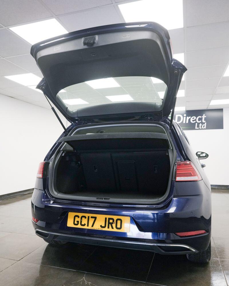 Used Volkswagen Golf 2017 for sale - 77612518: Photo 8