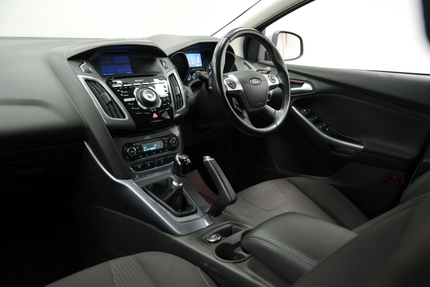 Used Ford Focus 2014 for sale - 76360629: Photo 19