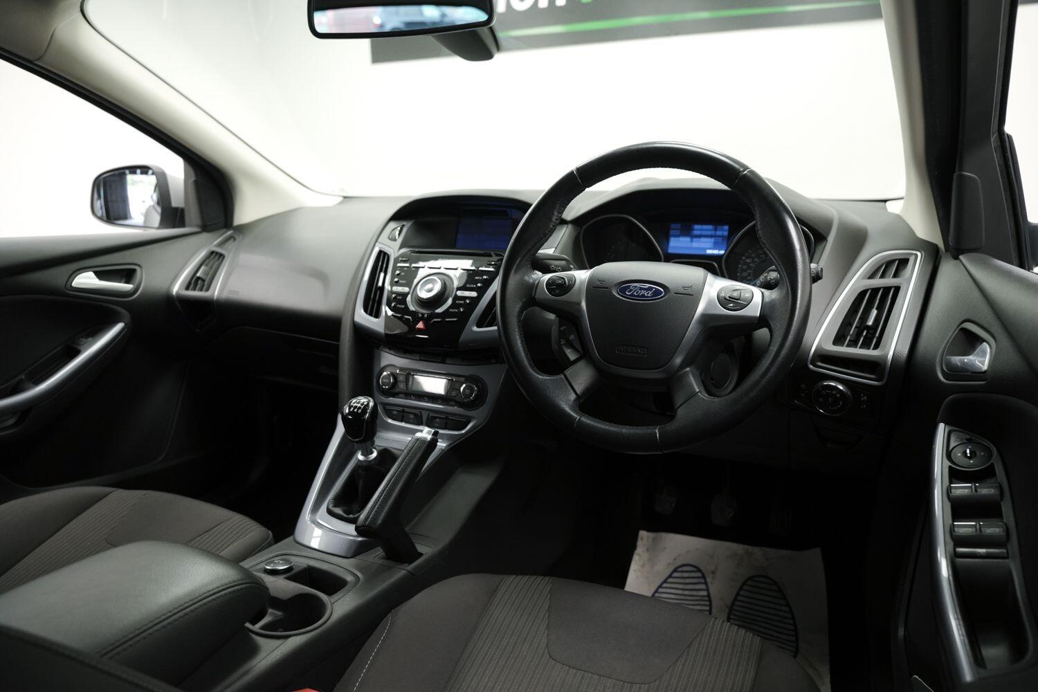 Used Ford Focus 2014 for sale - 76360629: Photo 9