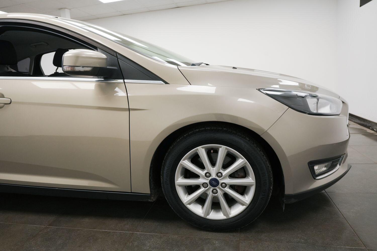 Used Ford Focus 2016 for sale - 77624830: Photo 5