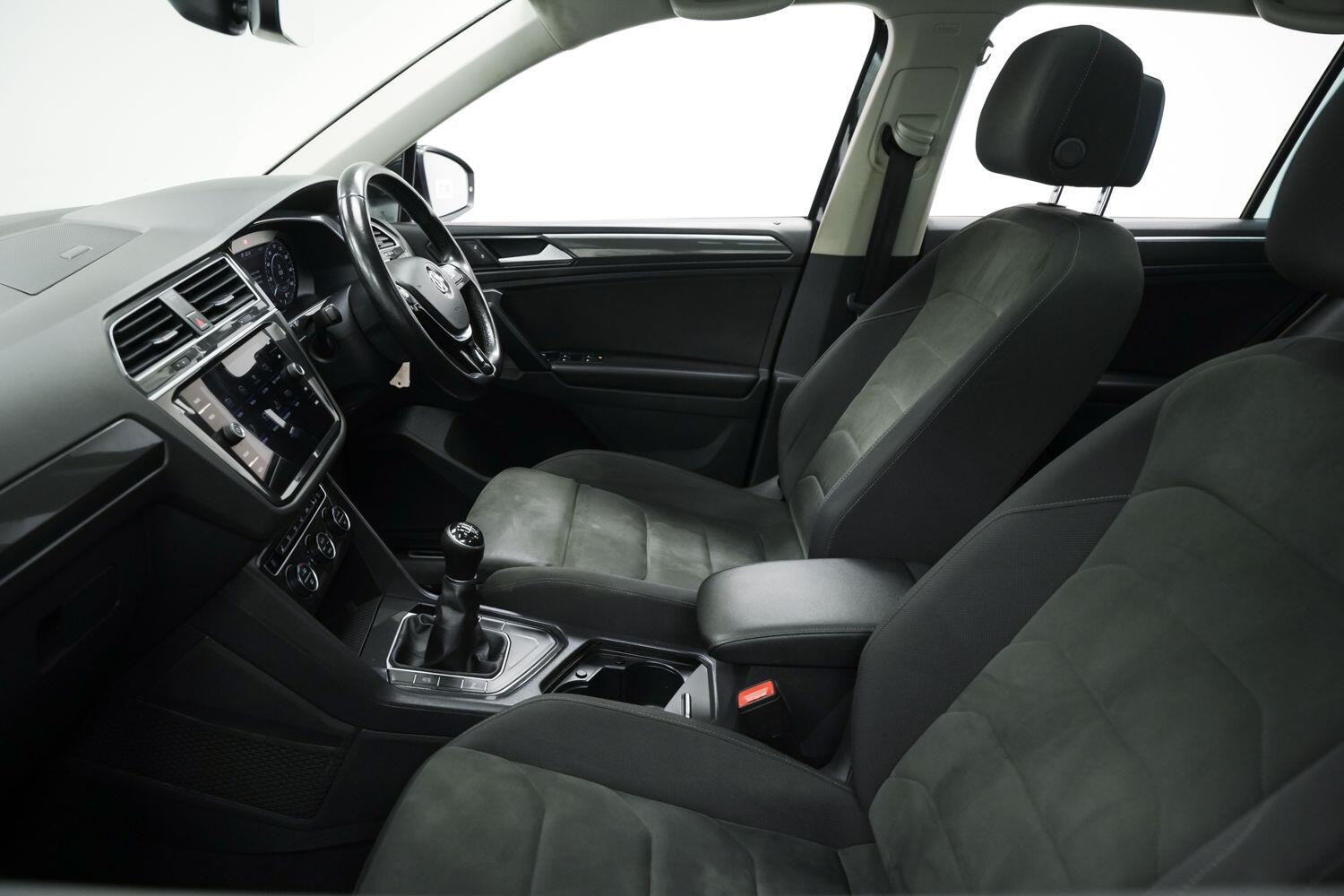 Used Volkswagen Tiguan 2018 for sale - 76743181: Photo 30