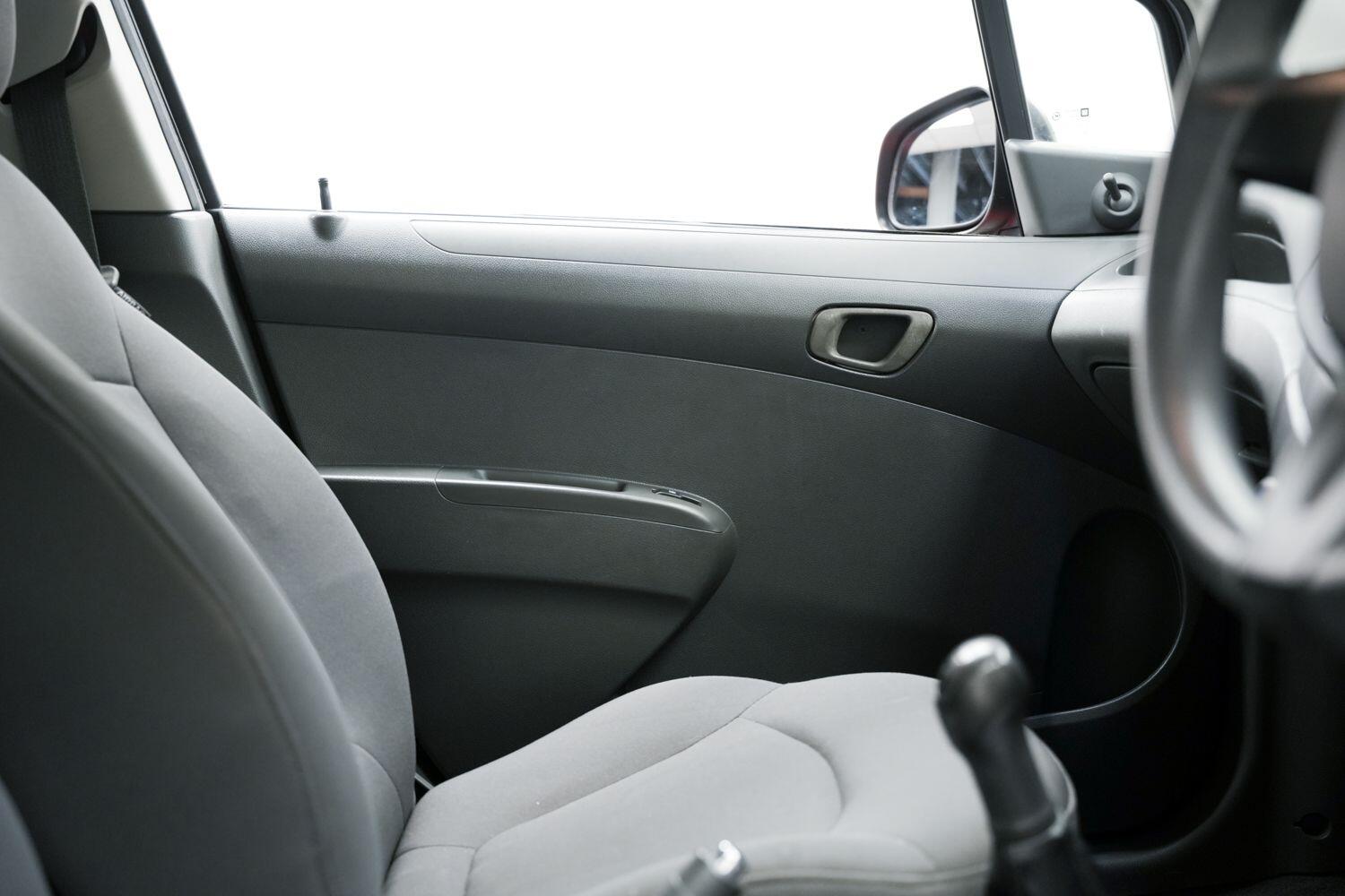 Used Chevrolet Spark 2010 for sale - 76549626: Photo 19