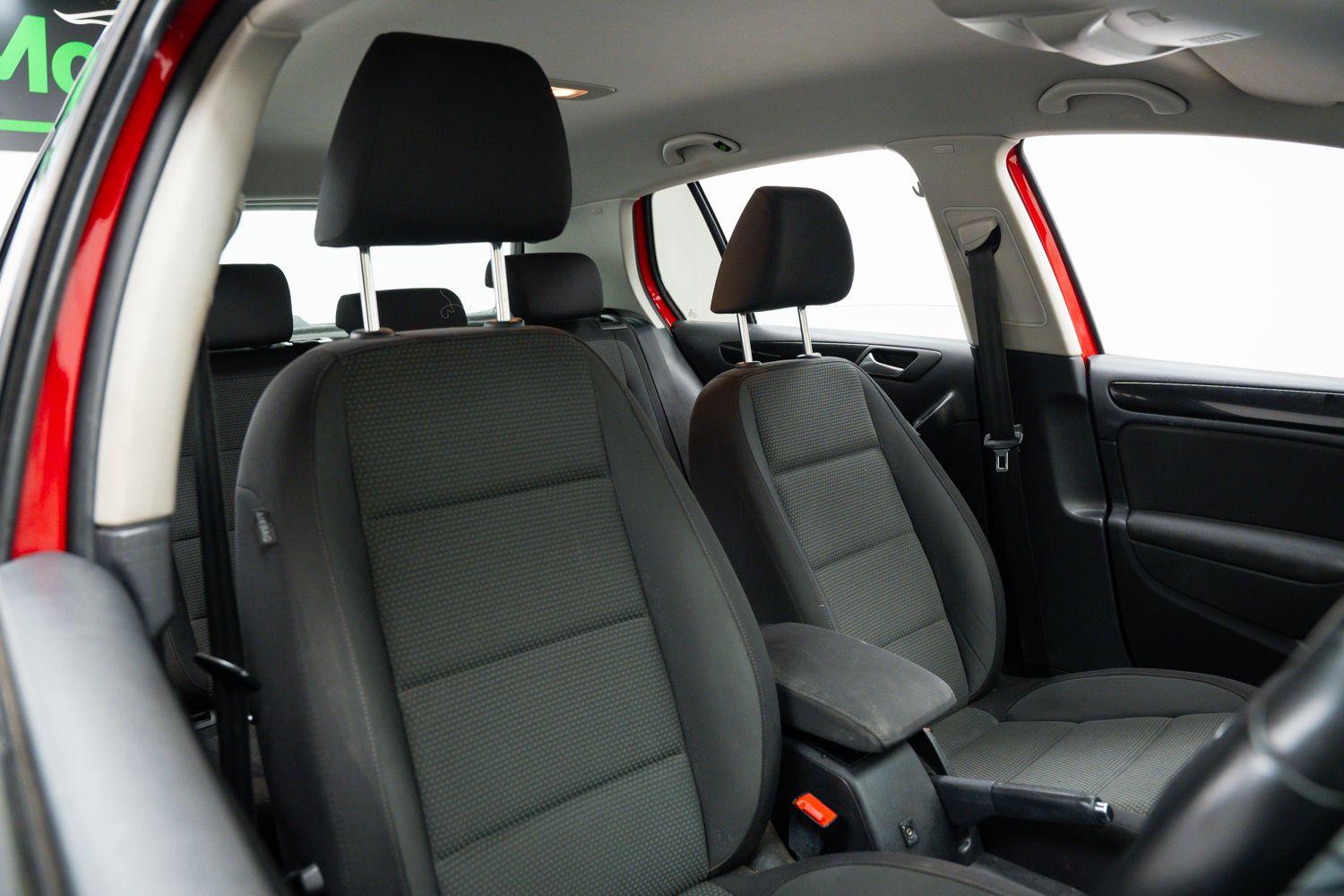 Used Volkswagen Golf 2012 for sale - 76912911: Photo 10