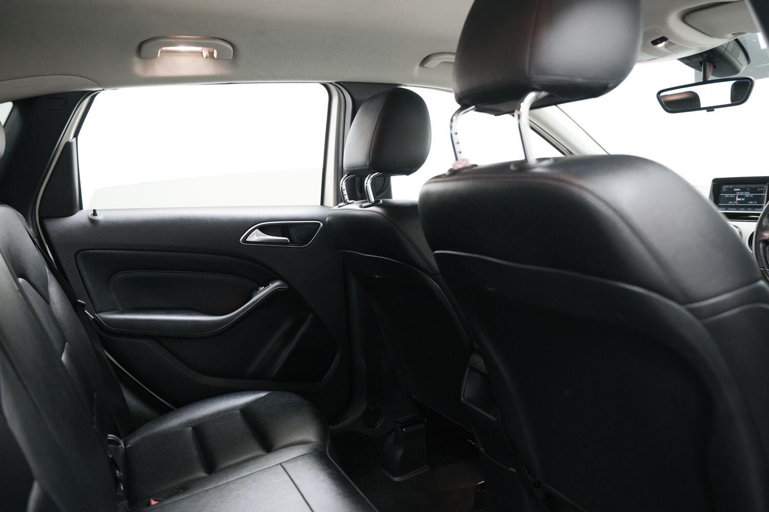 Used Mercedes-Benz B Class 2014 for sale - 77395913: Photo 14