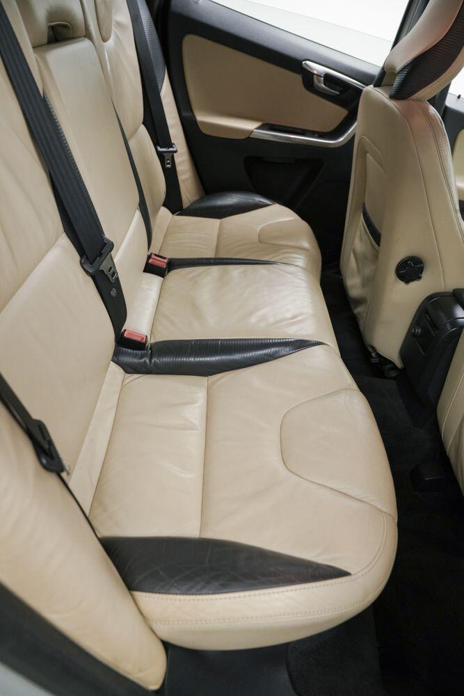 Used Volvo XC60 for sale - 77166736: Photo 15