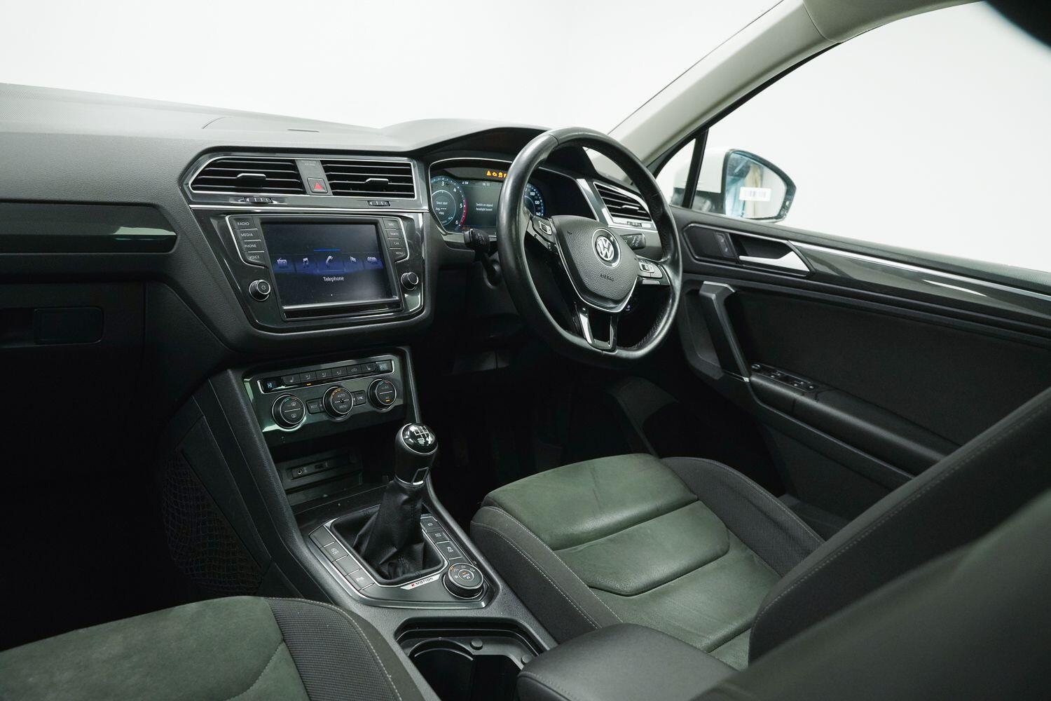 Used Volkswagen Tiguan 2016 for sale - 77898168: Photo 18