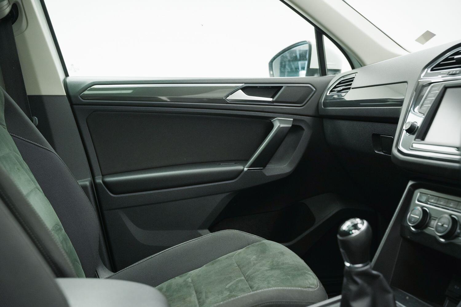 Used Volkswagen Tiguan 2016 for sale - 77898168: Photo 19