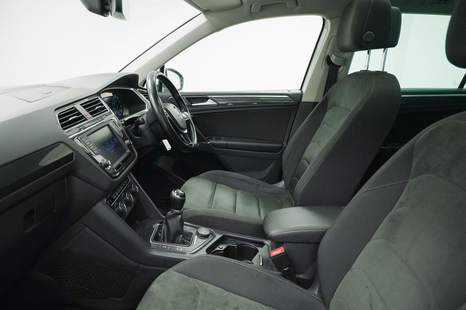 Used Volkswagen Tiguan 2016 for sale - 77898168: Photo 25