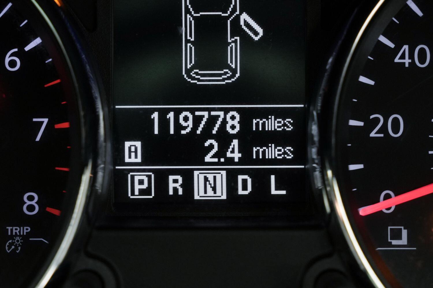 Used Nissan Qashqai 2012 for sale - 77057604: Photo 23