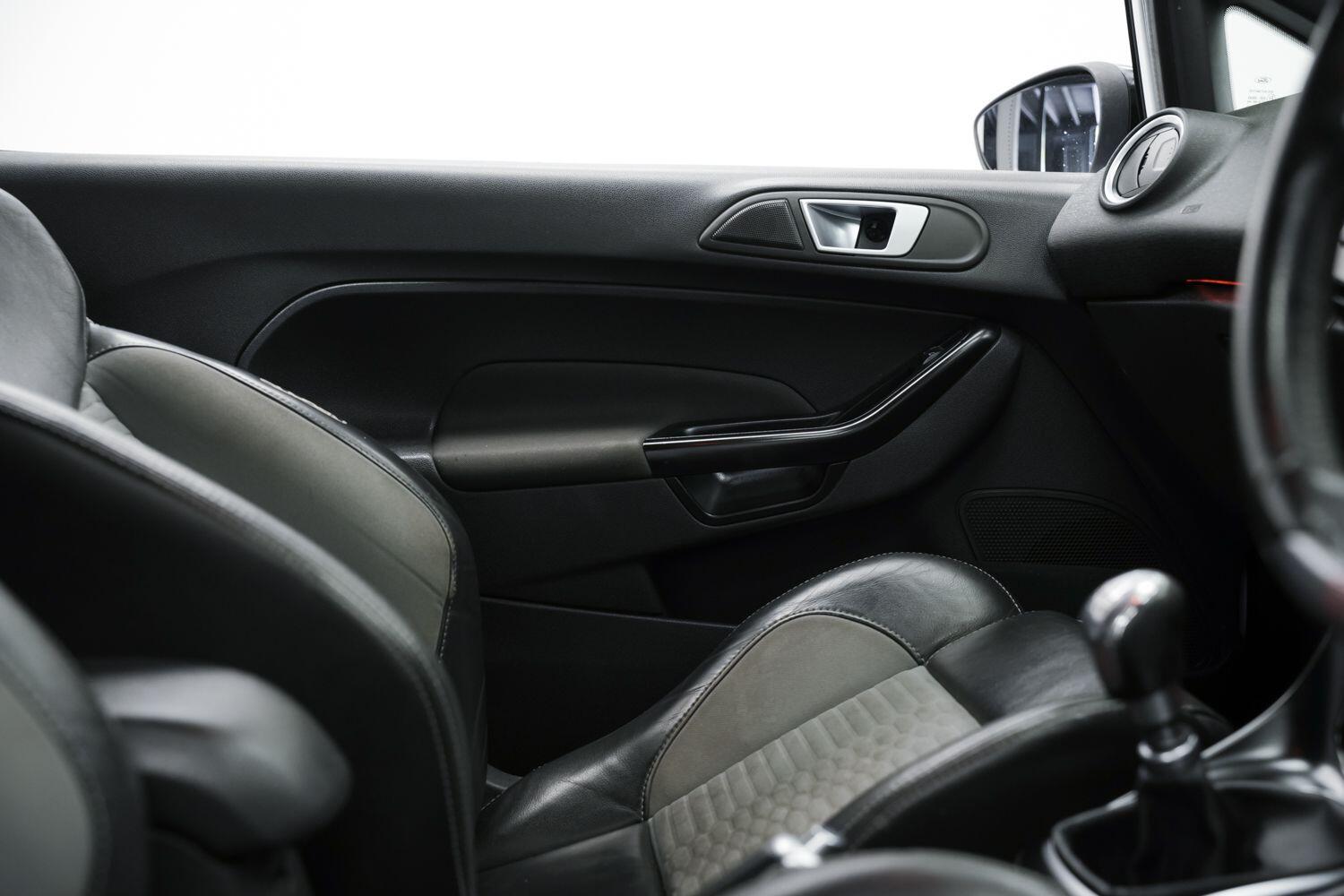 Used Ford Fiesta 2016 for sale - 76926222: Photo 13