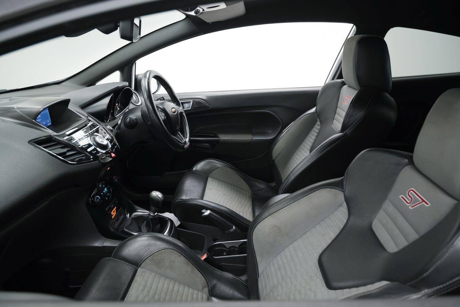 Used Ford Fiesta 2016 for sale - 76926222: Photo 18