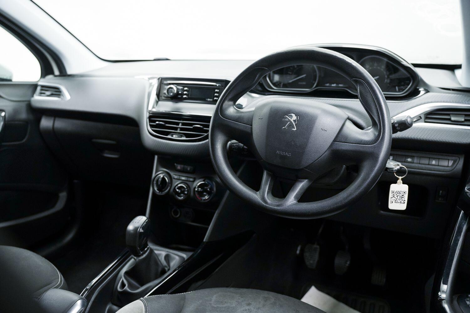 Used Peugeot 2008 2016 for sale - 77166800: Photo 10