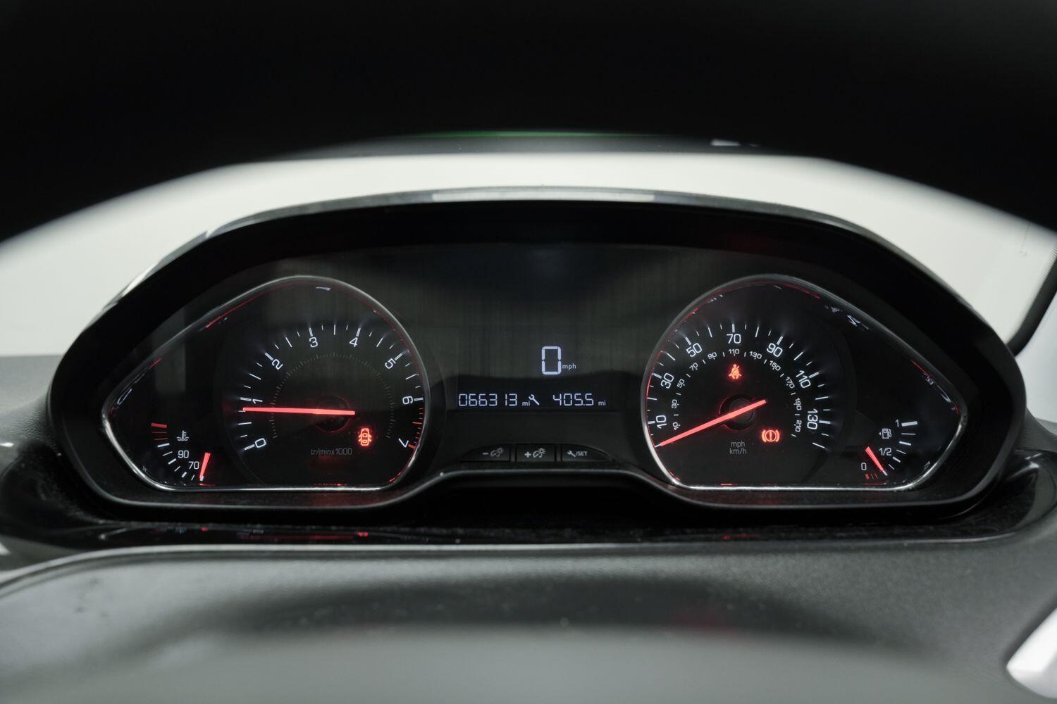 Used Peugeot 208 2015 for sale - 76388478: Photo 20