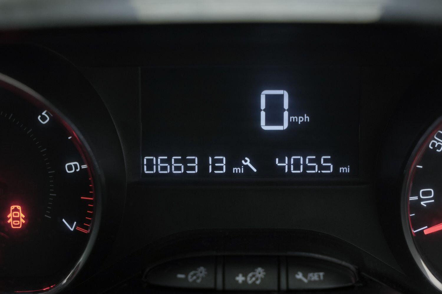 Used Peugeot 208 2015 for sale - 76388478: Photo 21