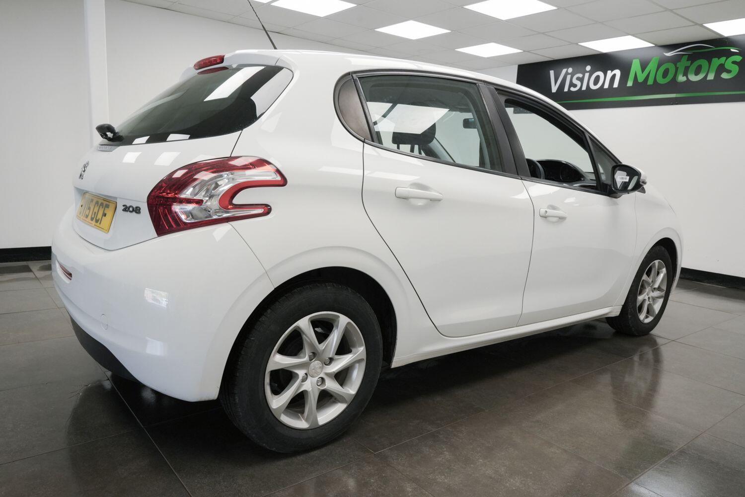 Used Peugeot 208 2015 for sale - 76388478: Photo 4