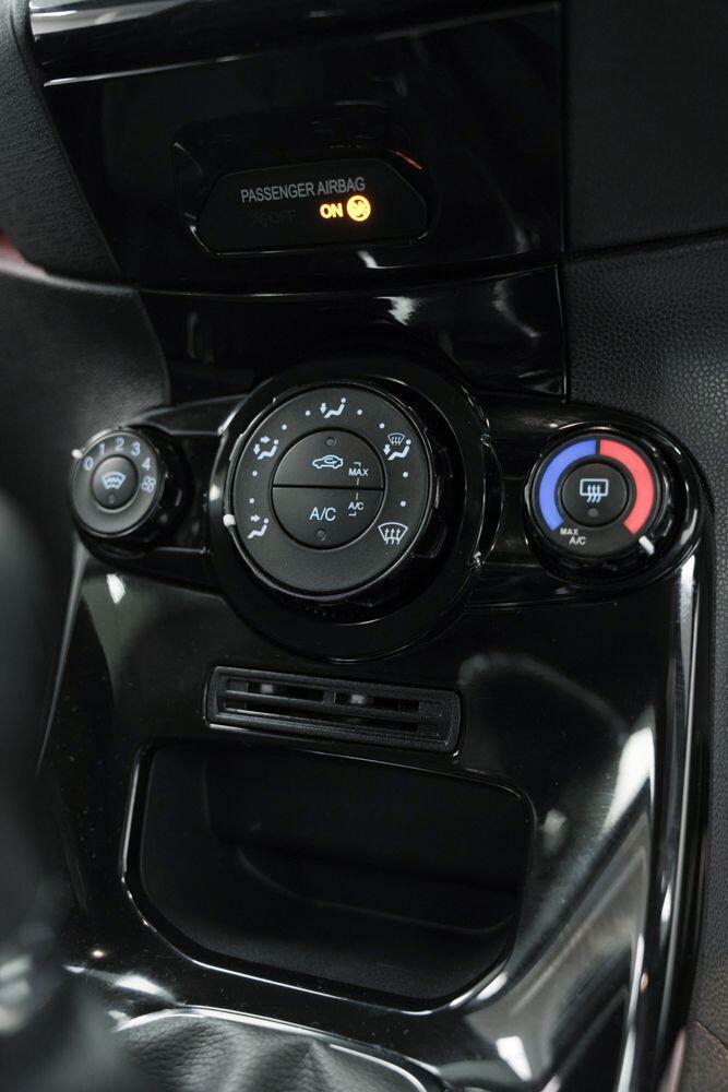 Used Ford Fiesta 2016 for sale - 76549274: Photo 21