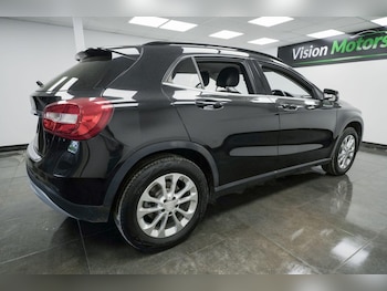 Used Land Rover Discovery Sport 2016 for sale - 78822462: Photo