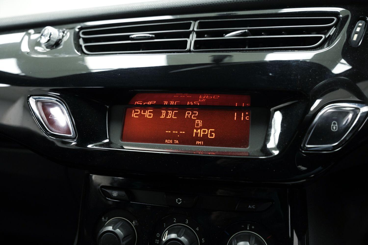 Used Citroen DS3 2013 for sale - 76592332: Photo 19