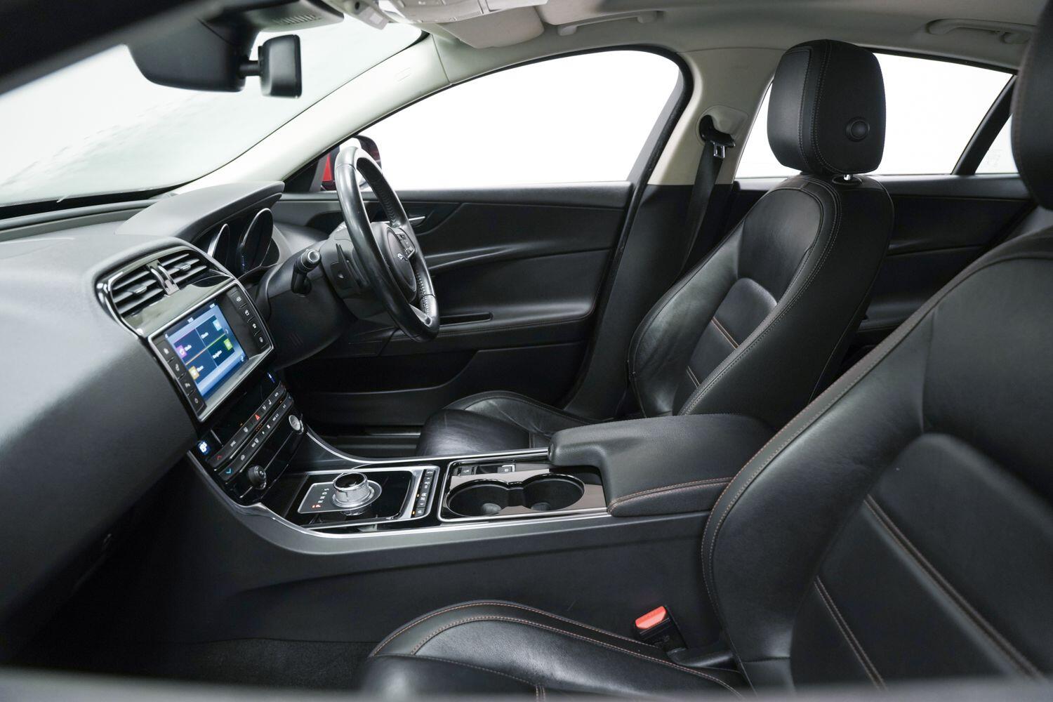 Used Jaguar XE for sale - 77237951: Photo 29