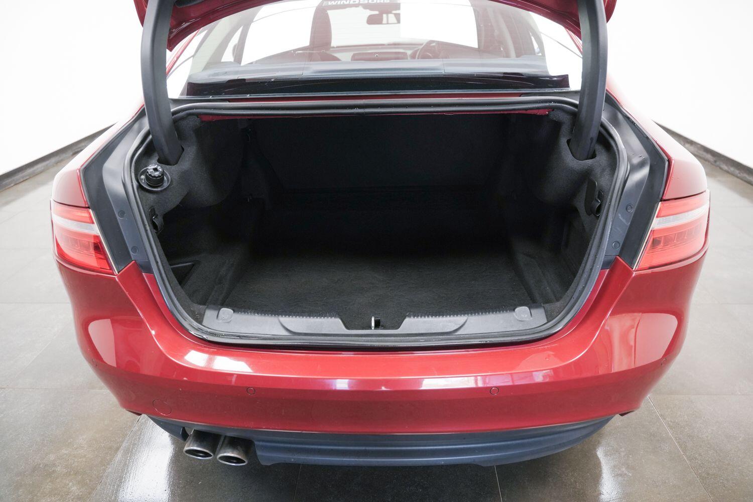 Used Jaguar XE for sale - 77237951: Photo 9