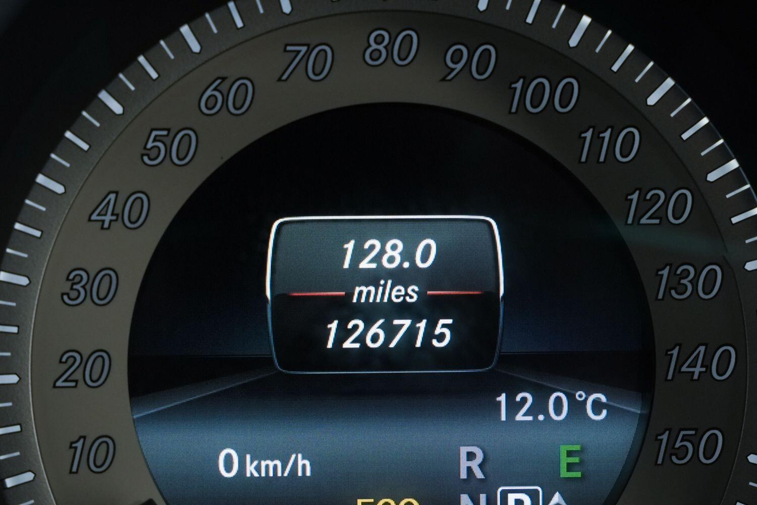 Used Mercedes-Benz E Class 2015 for sale - 77166871: Photo 26