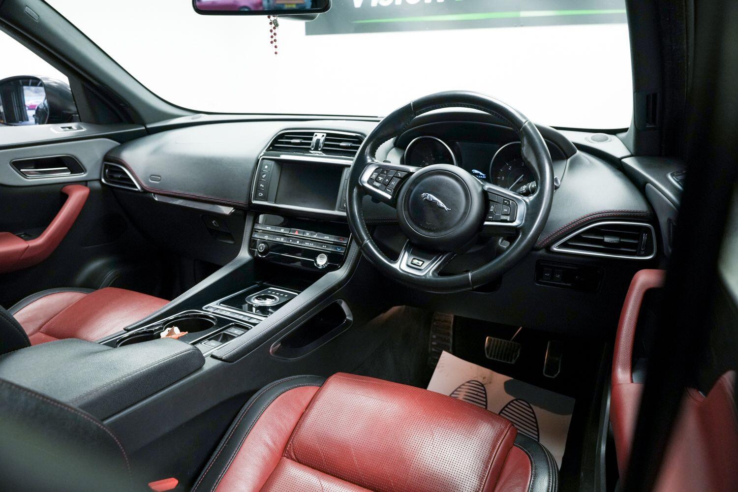 Used Jaguar F-Pace 2016 for sale - 77883613: Photo 10