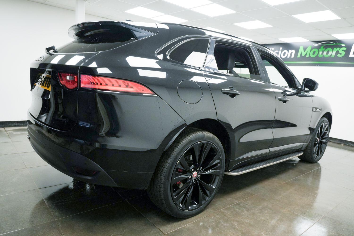 Used Jaguar F-Pace 2016 for sale - 77883613: Photo 4