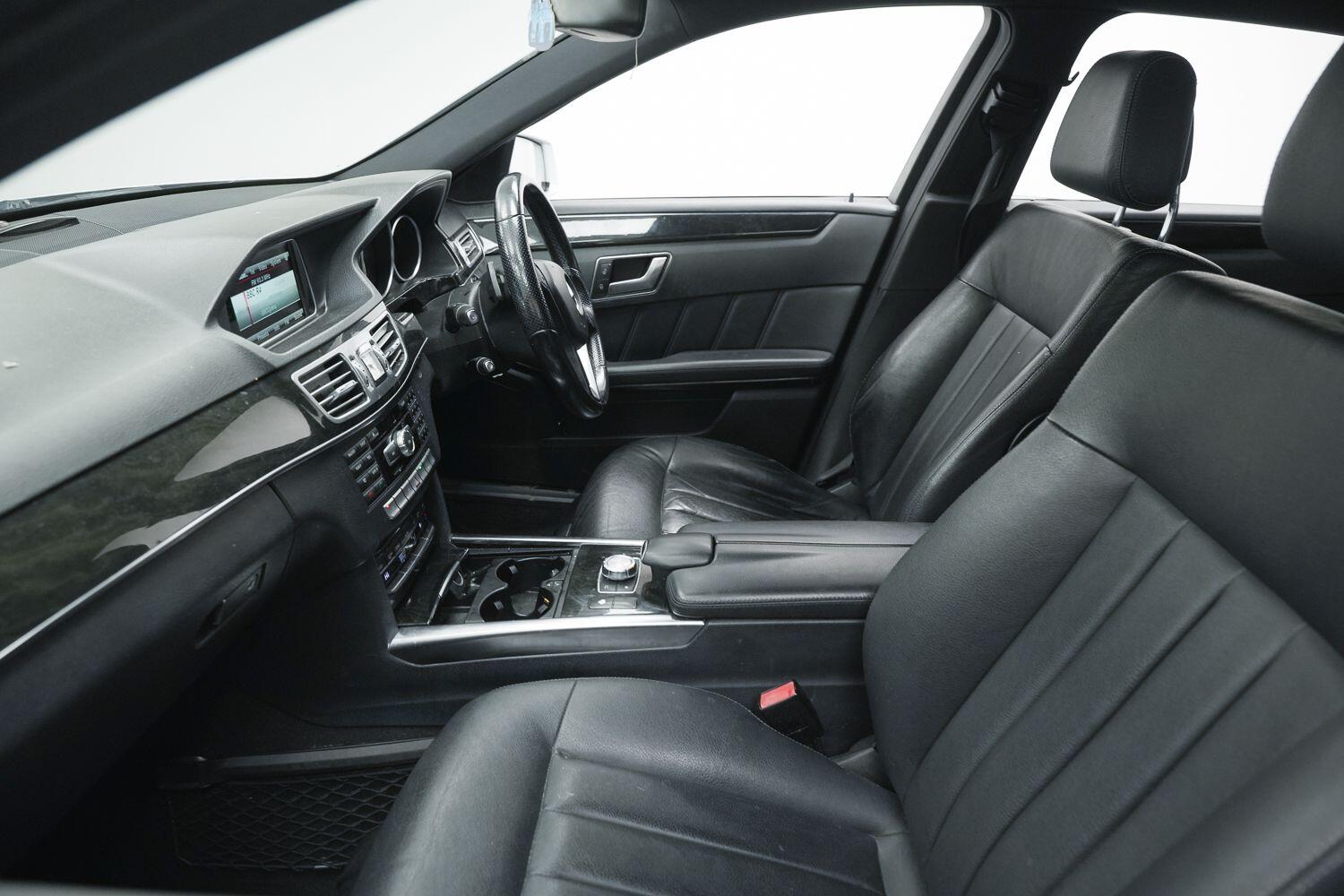 Used Mercedes-Benz E Class 2013 for sale - 77798901: Photo 25